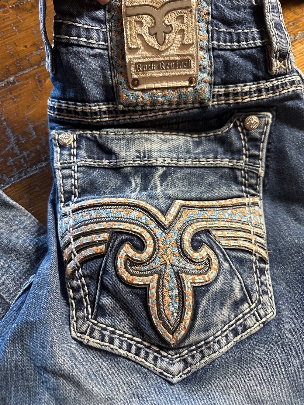 Rock Revival Blue men’s distressed Embroidered Pocket straight Jeans size 38